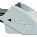 Dominez le terrain avec le sifflet Dolfin B gris. Son design sans bille offre une puissance sonore instantanée et une fiabilité exceptionnelle pour arbitrer avec une précision absolue, même dans les stades les plus bruyants.